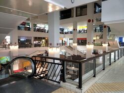 Upper Serangoon Shopping Centre (D19), Retail #567548161